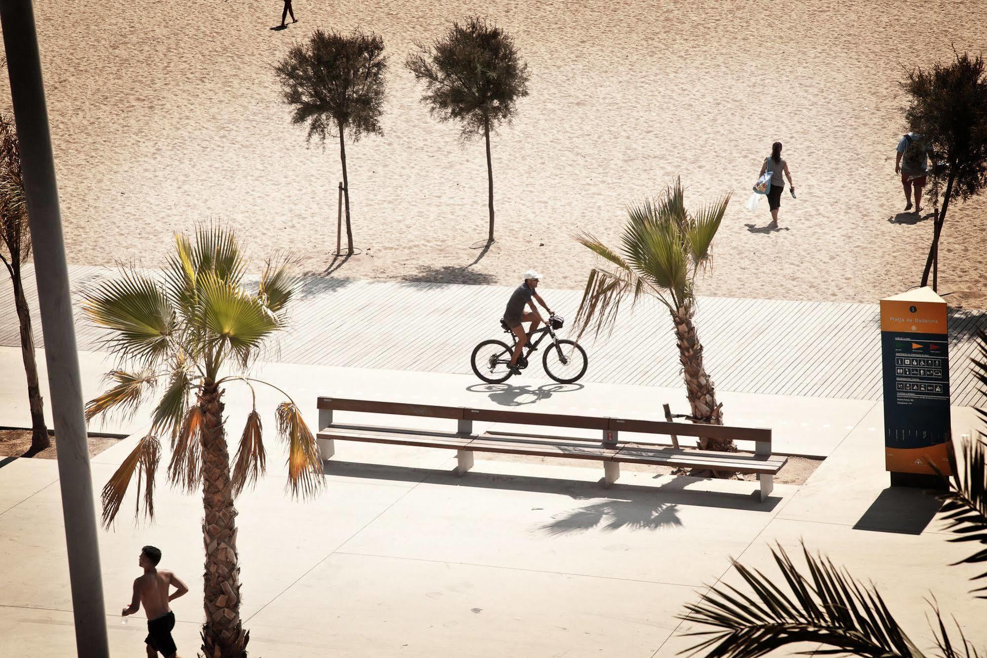 Alcam Badalona Playa Norte المظهر الخارجي الصورة